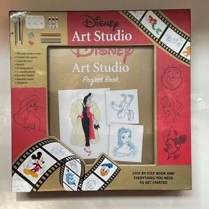 Disney Art Studio Set - Red, Black, White